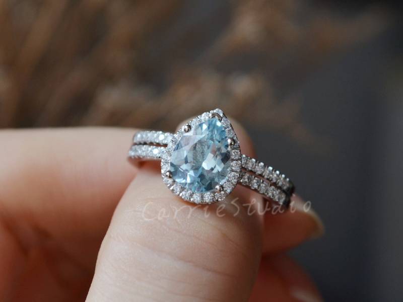 Birne 7 9 Mm Aquamarin Ring Set - Personalisierte Birthstone Ring-Halo Blau Edelstein Geschenk Birne 7 9 Mm Aquamarin Ring Set - Personalisierte Birthstone Ring-Halo Blau Edelstein Geschenk von CarrieStudio