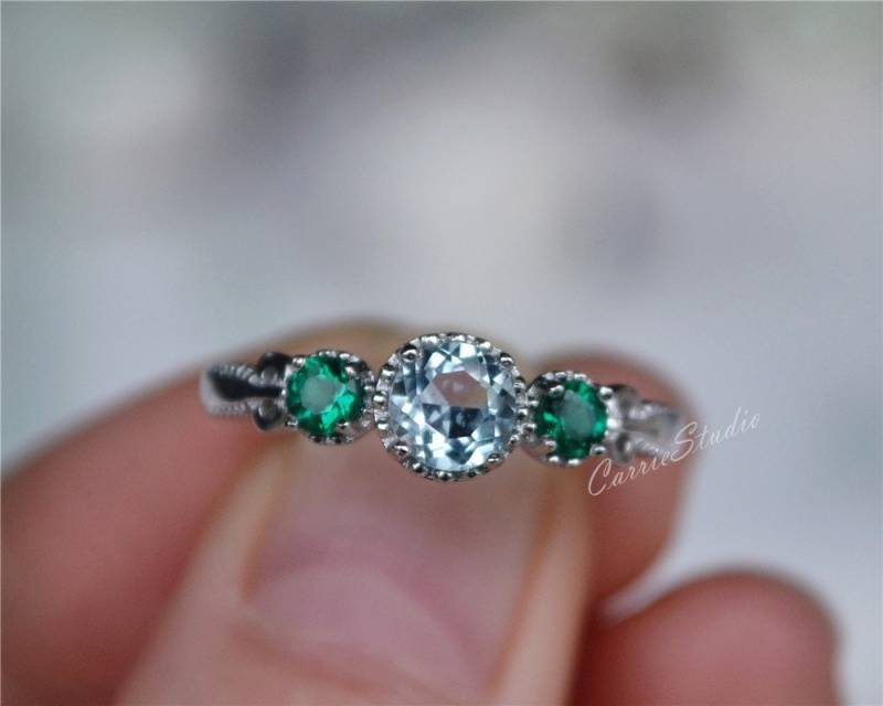 Zarter Aquamarin-Smaragd-Ring/Jubiläumsring Muttertagsring Zarter Aquamarin-Smaragd-Ring/Jubiläumsring Muttertagsring von CarrieStudio