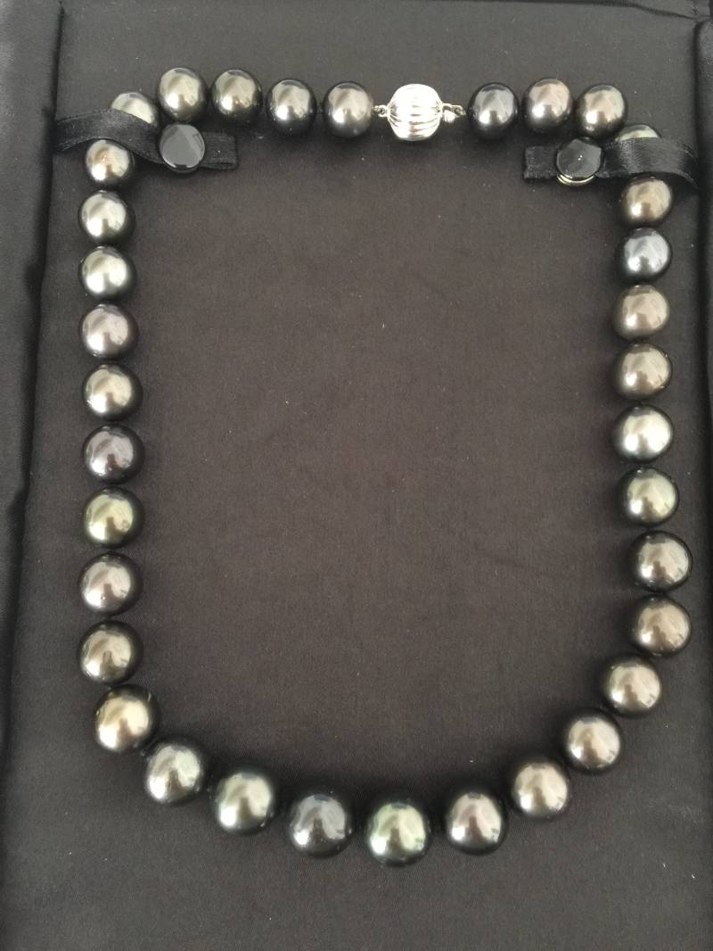 Schwarze Zuchtperle Halskette Schwarze Zuchtperle Halskette von CarterJewelry22