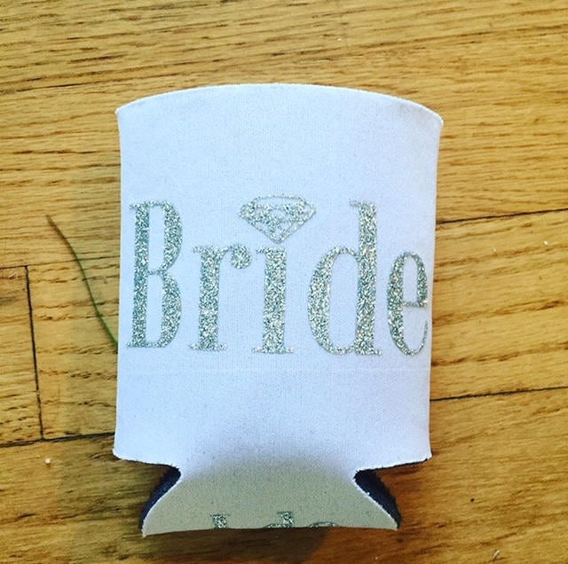 Personalisierte Braut Und Bräutigam Brautparty Koozies Personalisierte Braut Und Bräutigam Brautparty Koozies von CarusoCreationsStore