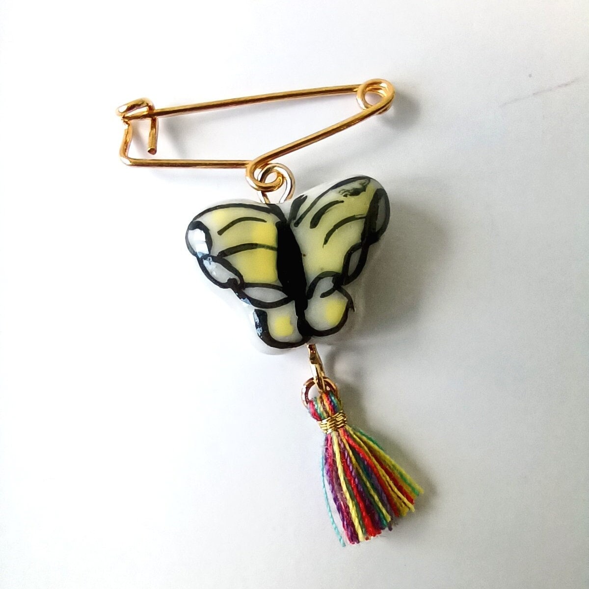 I Love Spring Pin - Keramik Schmetterling, Schmuck, Kleiner Schmetterling Pin, Gelb Statement Knitters von CasaAbril