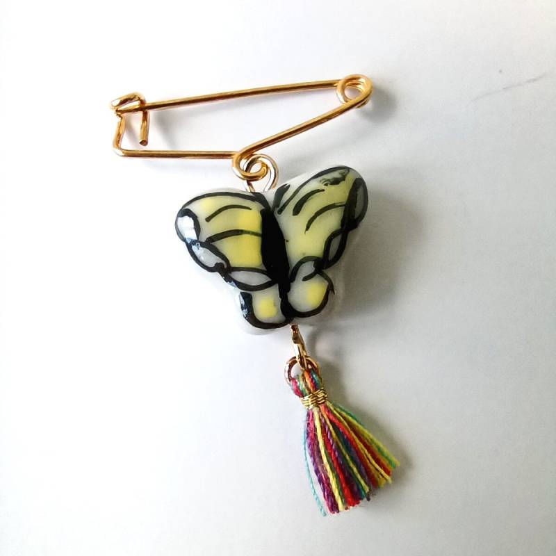 I Love Spring Pin - Keramik Schmetterling, Schmuck, Kleiner Schmetterling Pin, Gelb Statement Knitters von CasaAbril