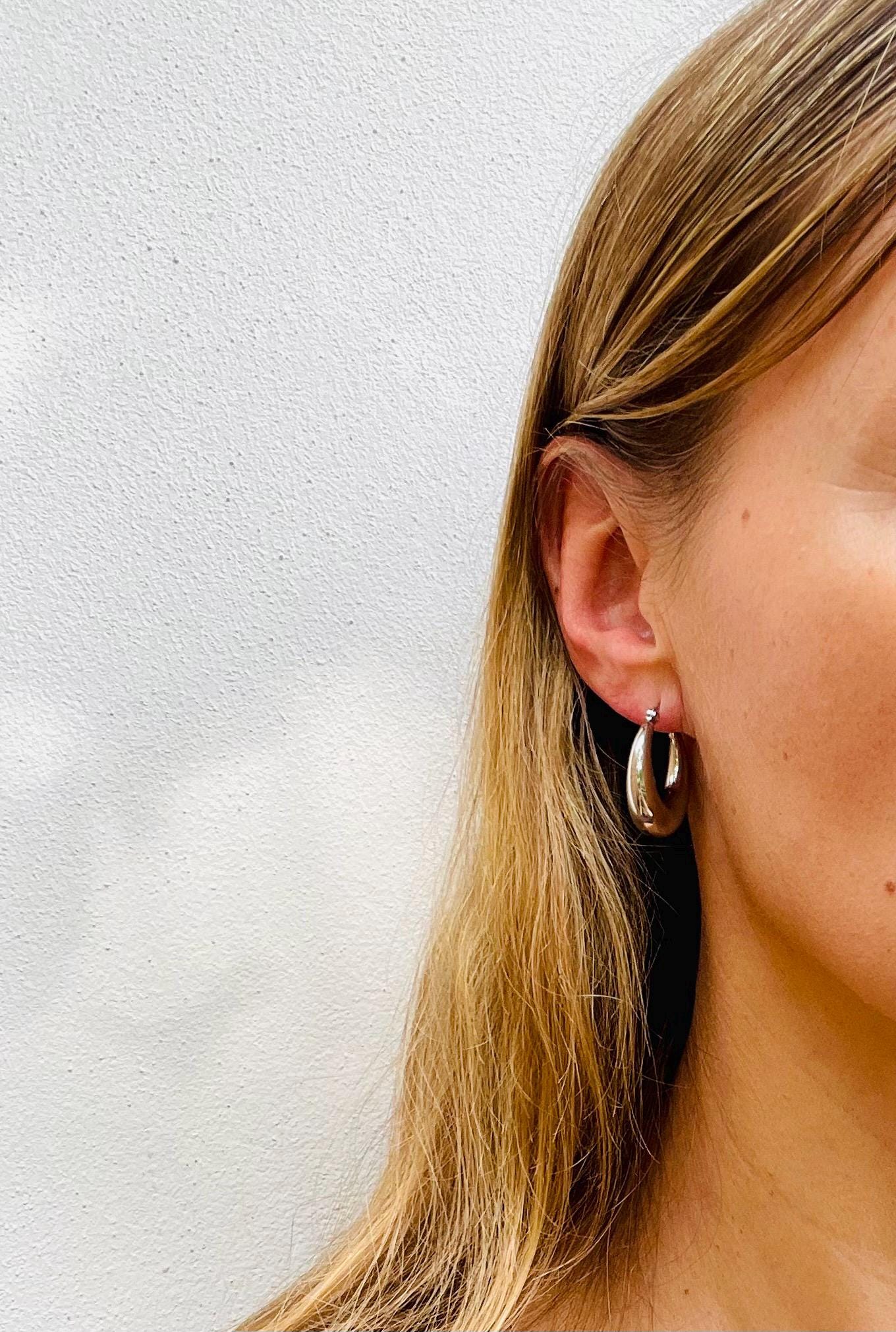 Chunky Dicke Silberne Creolen/ Große Glatte Breite Klobige Hoops/ Leichte Elegante Runde Ohrringe Mit Einfachem Verschlusssystem/ 1 Paar von CasaAzulJewelry