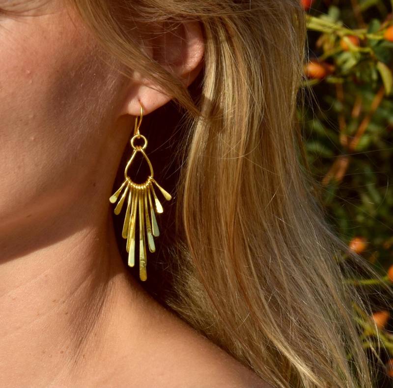 Goldene Statement Ohrringe Lang/Boho Geometrisch Aus Vergoldetem Messing 1 Paar Große Fächer Hängeohrringe/ Sonnenstrahlen Goldene Statement Ohrringe Lang/Boho Geometrisch Aus Vergoldetem Messing 1 Paar Große Fächer Hängeohrringe/ Sonnenstrahlen von CasaAzulJewelry