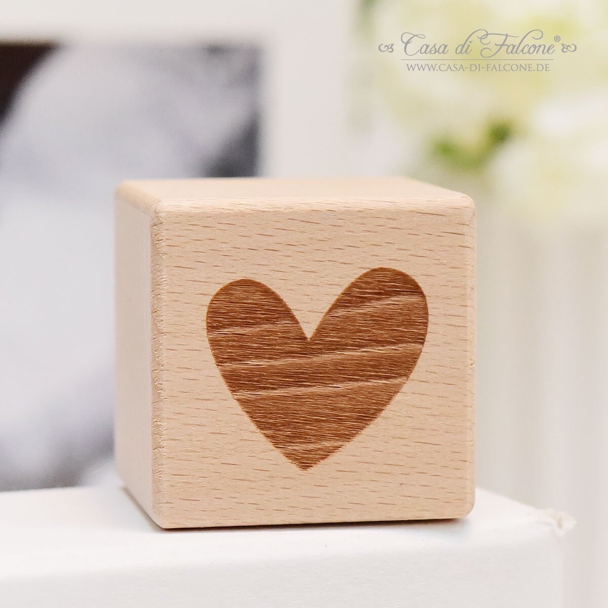 Gravierter Holzwürfel Mit Motiv, Herz Gravierter Holzwürfel Mit Motiv, Herz von CasadiFalcone
