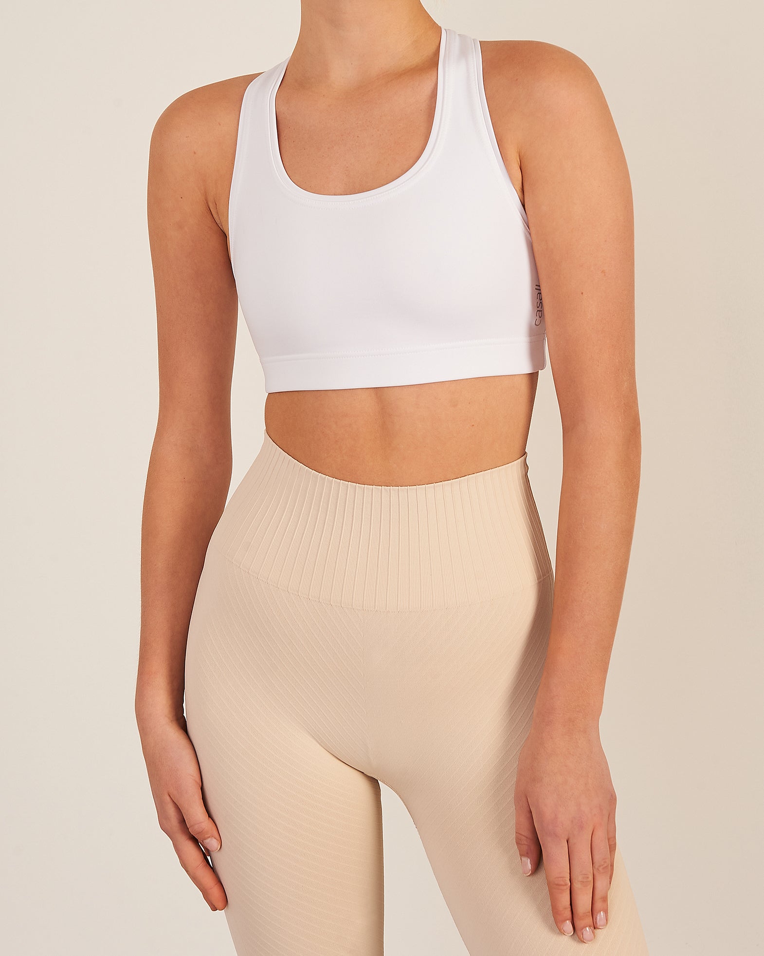 Casall Iconic Sports Bra A/B-cup White Casall Iconic Sports Bra A/B-cup White von Casall