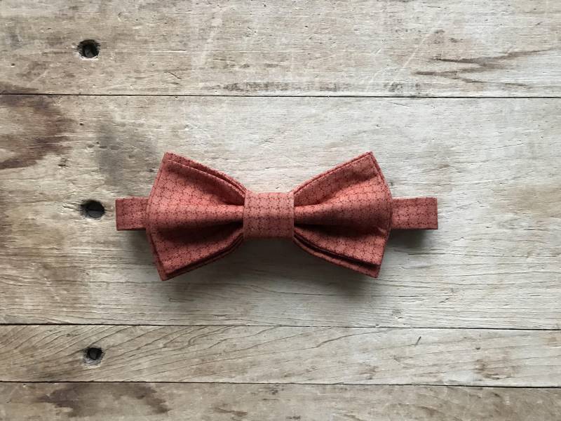 Simply Me Gentlemen ~ Fliege Brandorange Handgemacht Geschenk Hochzeit Abschlussball Homecoming Besonderer Anlass Herrenmode Simply Me Gentlemen ~ Fliege Brandorange Handgemacht Geschenk Hochzeit Abschlussball Homecoming Besonderer Anlass Herrenmode von CasandraQuintero