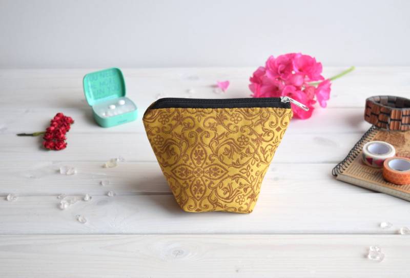Gelber Reißverschlussbeutel Polsterstoff Kosmetiktasche von CasesLab