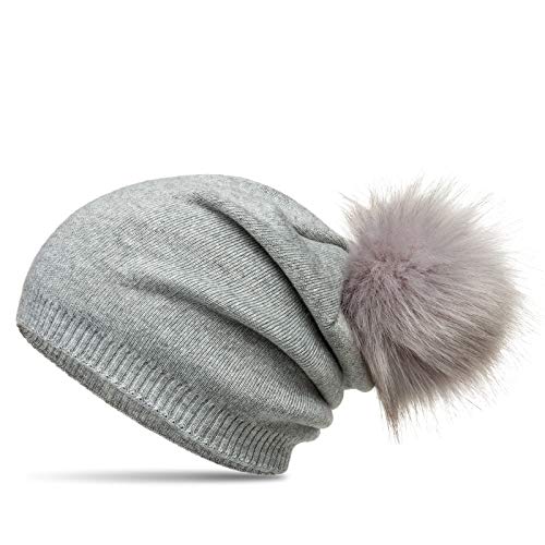 Caspar MU205 Gefütterte Damen Feinstrick Long Beanie Mütze mit tierschutzgerechtem Kunstfell Bommel, Farbe:hellgrau, Größe:Einheitsgröße von Caspar