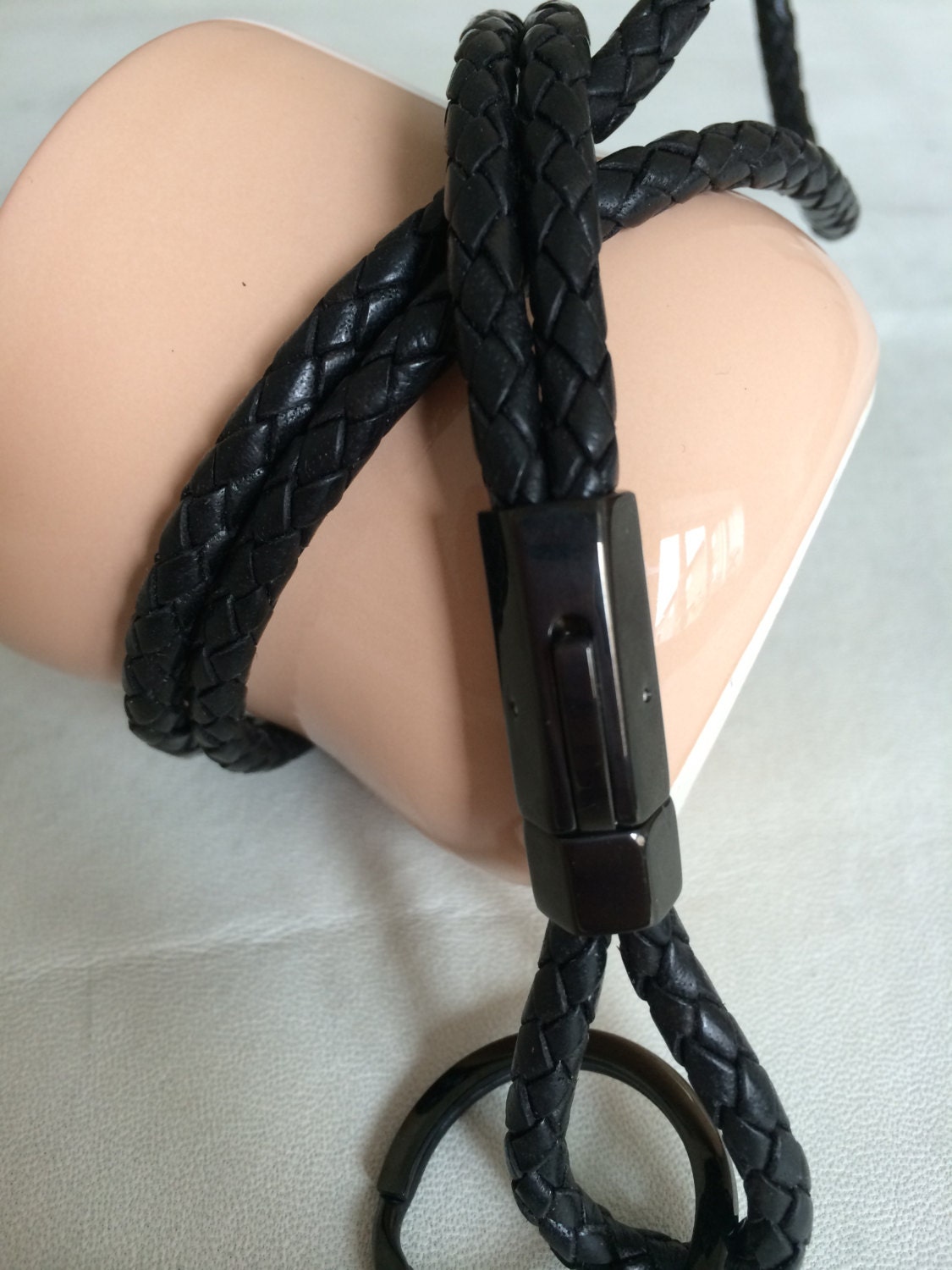Schwarz Geflochtenes Leder Lanyard Id Badge & Schlüsselanhänger Schwarz Geflochtenes Leder Lanyard Id Badge & Schlüsselanhänger von CassenDesign