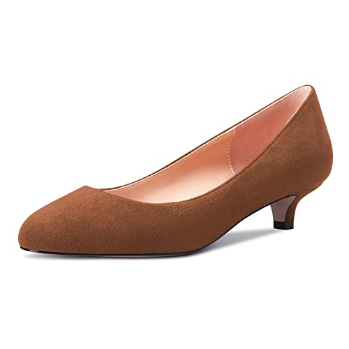 Castamere Damen Mädchen Stiletto Niedrige Kitten Absatz Heel Runde Zehenkappe Slip-on Pumps Klassisch Cute Büroschuhe 3.5 cm Heels Braun A 40 EU von Castamere