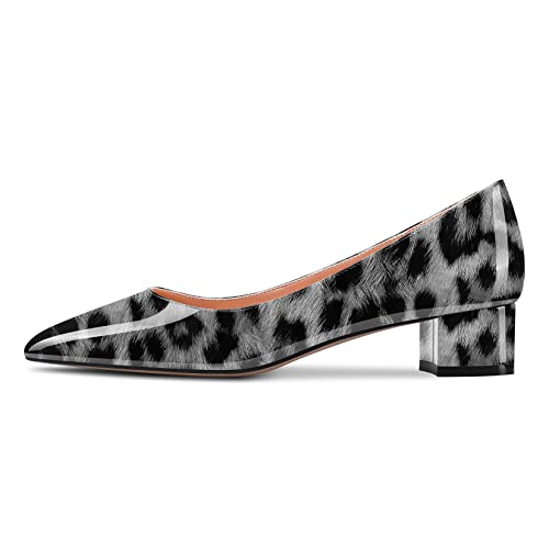 Castamere Damen Niedrige Kitten Chunky Blockabsatz Absatz Heel Spitze Zehenkappe Slip-on Pumps Klassisch Cute Dress 3.5 cm Heels Grau Leopard 40 EU von Castamere
