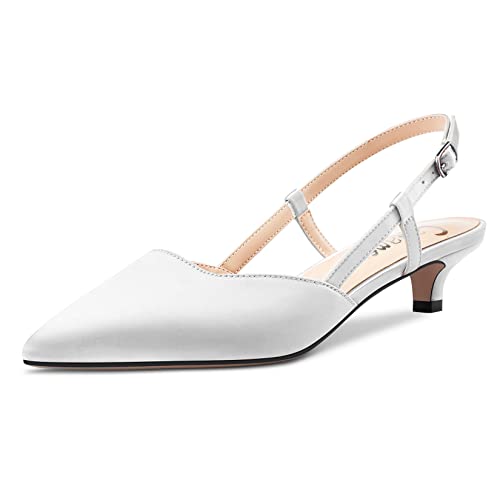 Castamere Niedrige Kitten Absatz Heel Spitze Zehenkappe Pumps Damen Slingback Slip-on Sandalen Hochzeit Büroschuhe Party Dress 3.5 CM Heels Weiß Satin 43 EU von Castamere