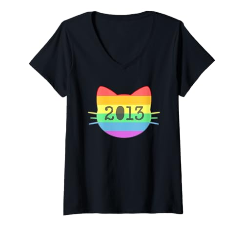 Damen Katze Geboren im Jahr 2013 Geburtstag Katzen-Mama Katze Papa T-Shirt mit V-Ausschnitt Damen Katze Geboren im Jahr 2013 Geburtstag Katzen-Mama Katze Papa T-Shirt mit V-Ausschnitt von Cat Funny Retro 2013
