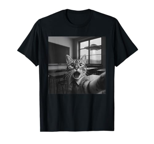 Lustiges Alien UFO Katze Selfie Meme für Männer Frauen Lehrer T-Shirt Lustiges Alien UFO Katze Selfie Meme für Männer Frauen Lehrer T-Shirt von Cat Selfie Funny UFO Meme