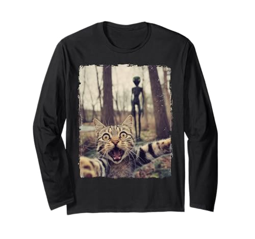 Katzen-Selfie mit Alien, UFO, lustige Katze, Geschenke für Männer, Frauen, Kinder Langarmshirt Katzen-Selfie mit Alien, UFO, lustige Katze, Geschenke für Männer, Frauen, Kinder Langarmshirt von Cat Selfie With Alien Apparel Gifts Graphic Tees
