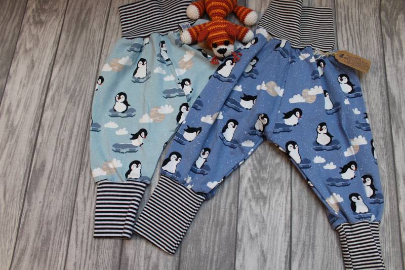 Pumphose/Mitwachshose Kleiner Pinguin in Hellblau Oder Jeansblau Machbar von Cat55DE