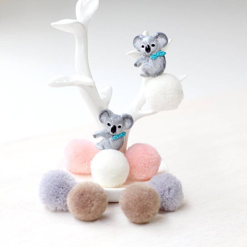 Koala Ohrstecker Mit Pom Pom, Ohrringe, Polymer Clay Koala, Tier Liebhaber Geschenk, Kawaii Schmuck von CatBrothers
