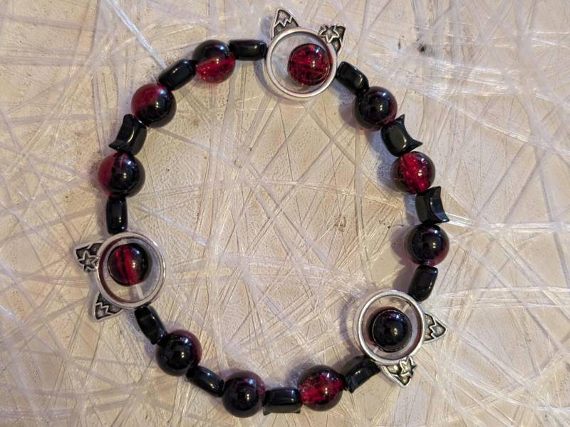 Süßes Perlenarmband Mit Katzen Süßes Perlenarmband Mit Katzen von CatChaosShop