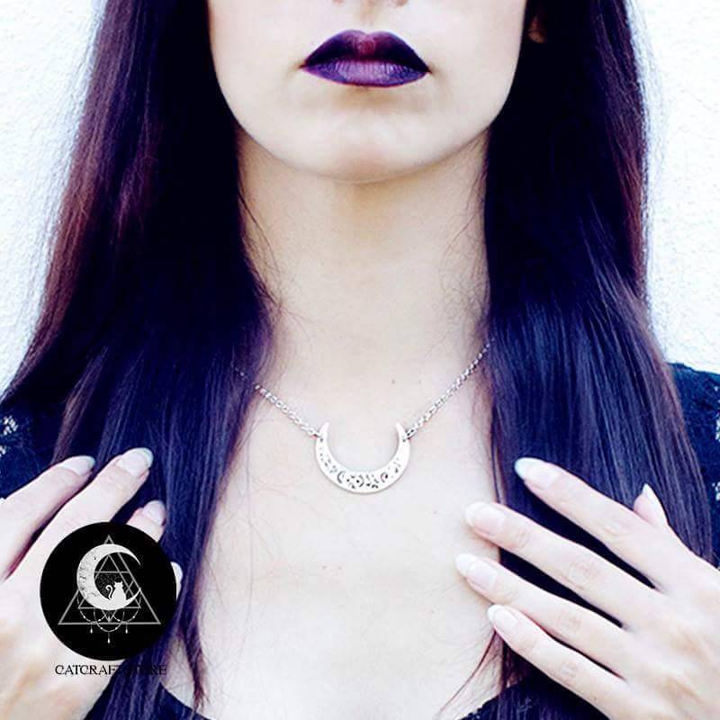 Silber Filigrane Mondsichel Halskette Silber Filigrane Mondsichel Halskette von CatCraftsCult
