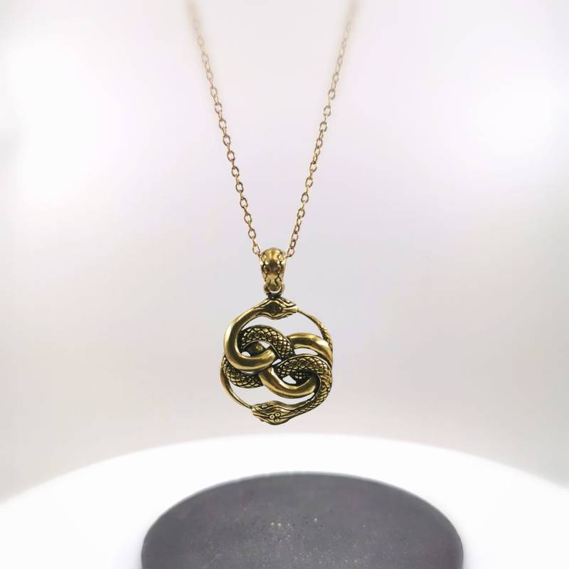 Goldanhänger Auryn, Ouroboros Anhänger, Unendliche Geschichte Schlange, Schlange Anhänger in Zwei Größen von CatSamJewelry