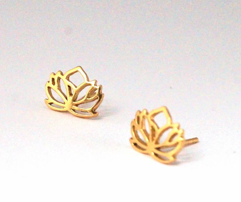 Lotus Blume Ohrstecker 925 Silber 18K Vergoldet, Blumen Ohrstecker, Yoga Meditation von CatSamJewelry