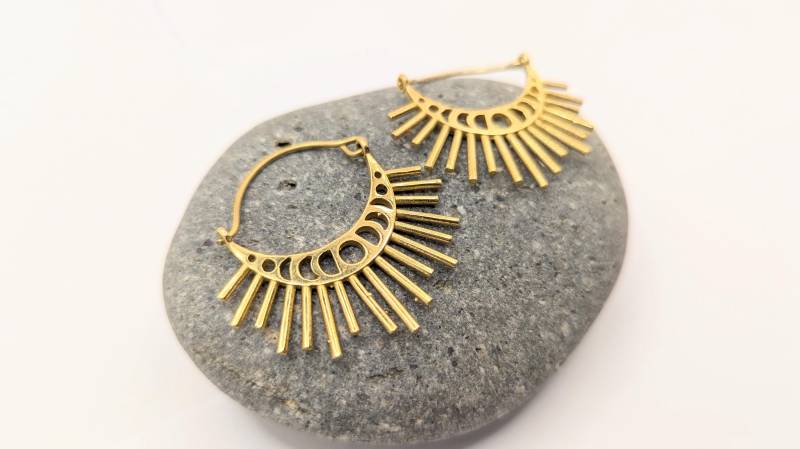 Mondphase Ohrringe Aus Messing Mondphase Ohrringe Aus Messing von CatSamJewelry