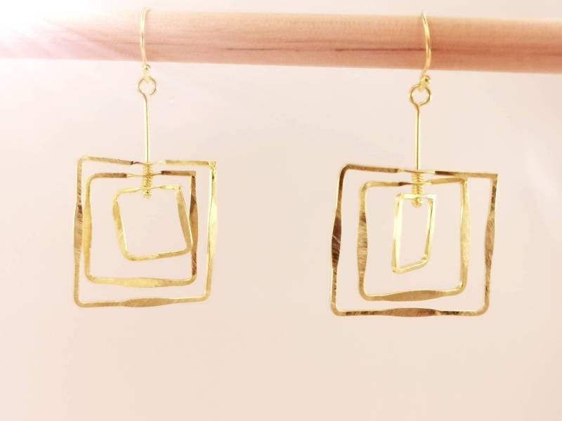 Spinning Squares Gold Ohrringe, Handgefertigte Bewegung Ohrringe 18K Vergoldetes 925 Silber von CatSamJewelry