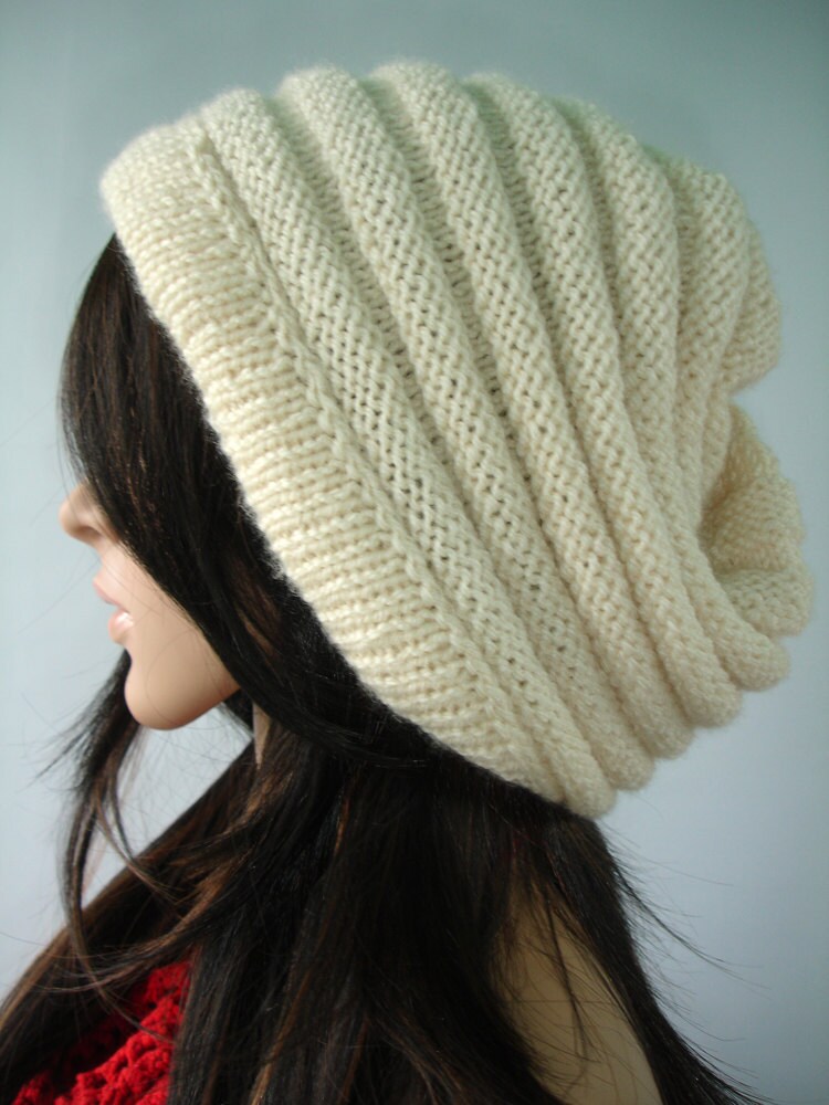 Slouchy Mütze in Creme - Versandbereit von CatWalk7