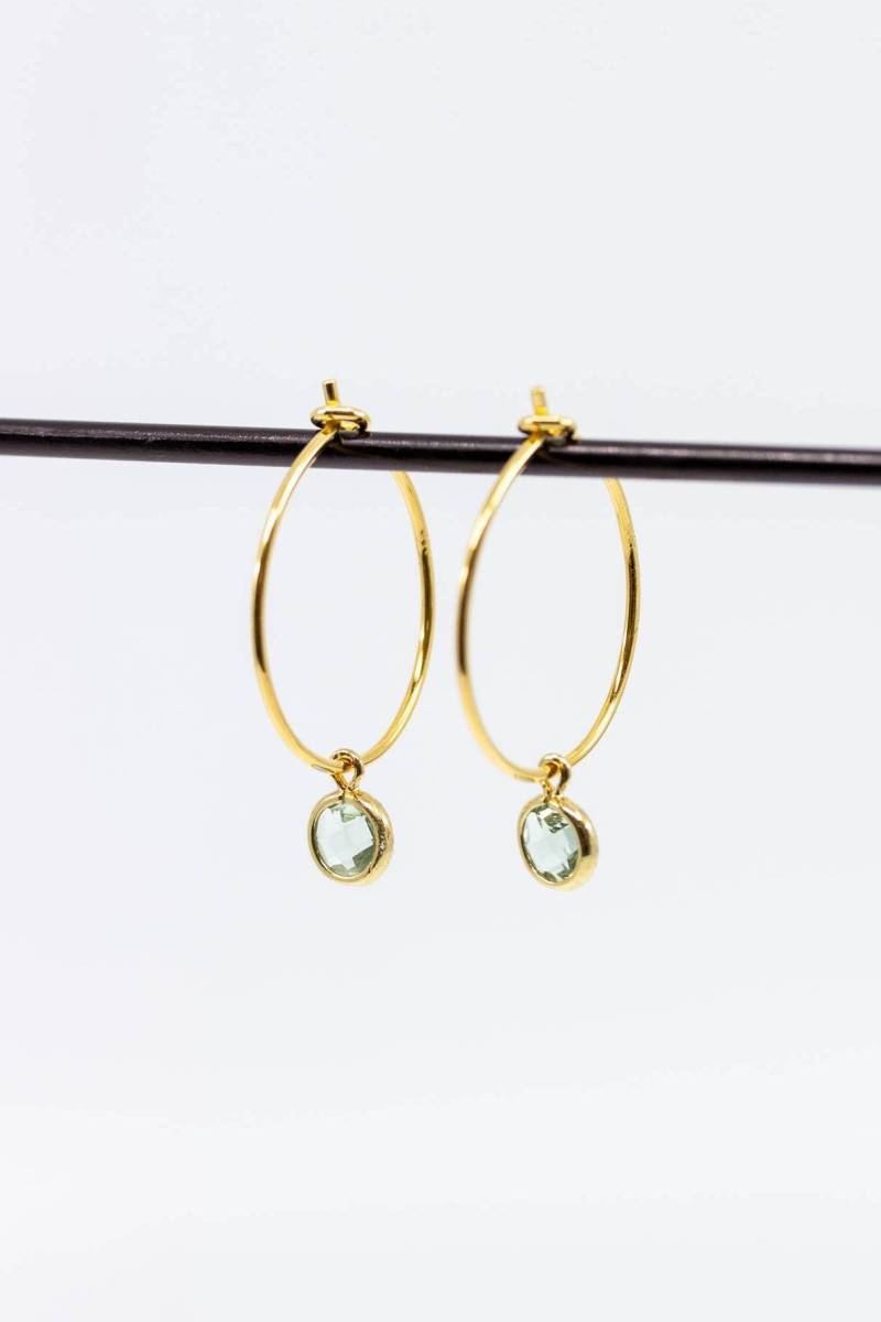 Creolen Vergoldet Erinite, Goldene Mit Grünen Steinen, Ohrringe Anhänger von CataleaJewelry