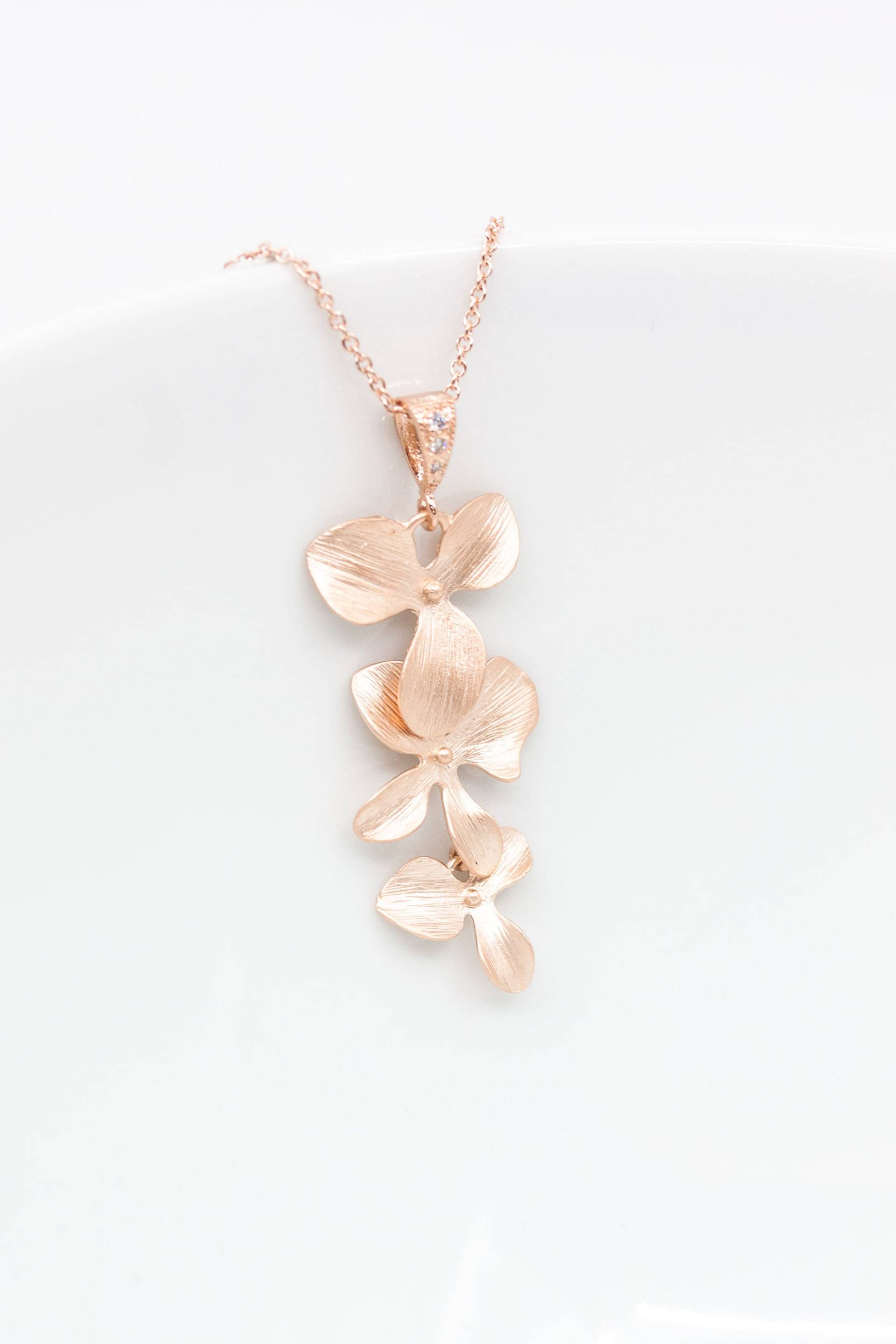 Kette Rosegold Blumen, Blumenkette, Halskette Orchideen, Brautschmuck, Hochzeitsschmuck, Brautjungfern von CataleaJewelry