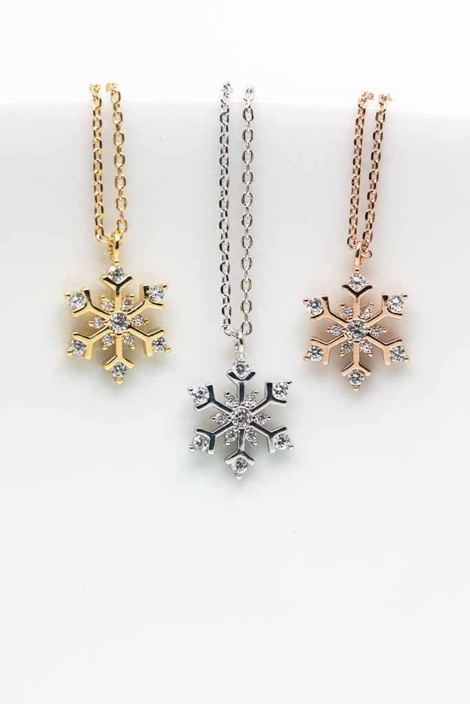 Kette Schneeflocke, Halskette Anhänger Schmuck Winter von CataleaJewelry