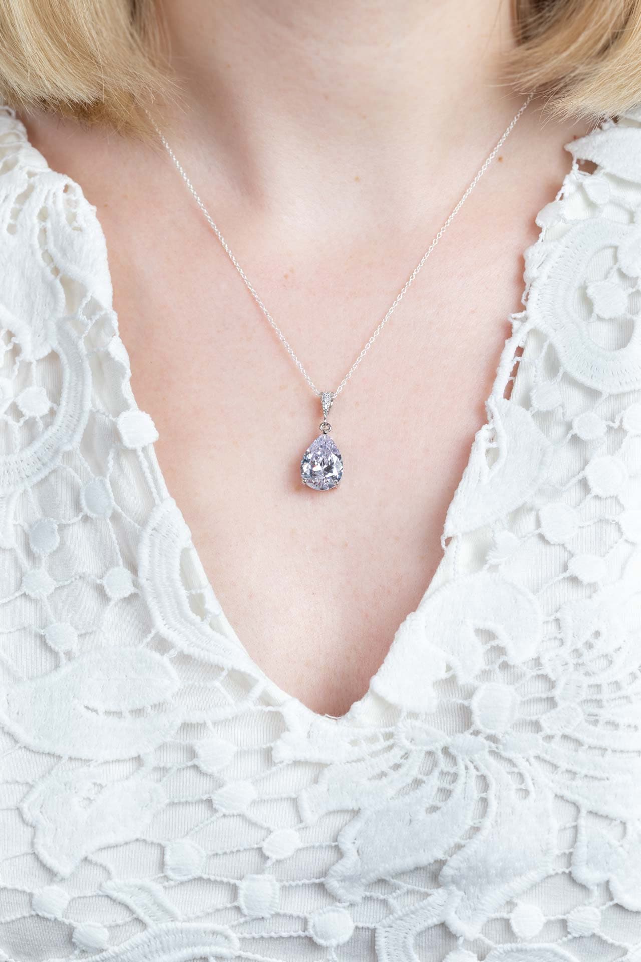 Kette Silber Kristall Tropfen, Hochzeitsschmuck, Brautschmuck von CataleaJewelry