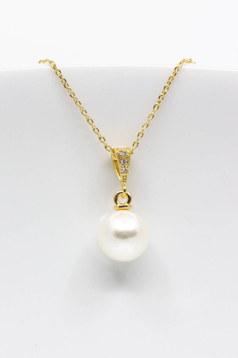 Kette Vergoldet Perle Rund Hochzeitsschmuck Brautschmuck von CataleaJewelry