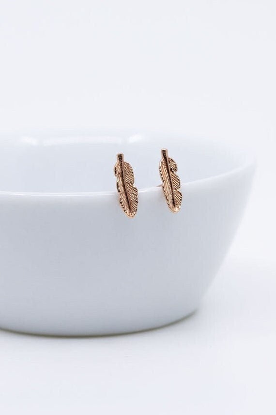 Ohrringe Feder // Federohrringe Ohrstecker Rosegold Geschenk Freundin von CataleaJewelry
