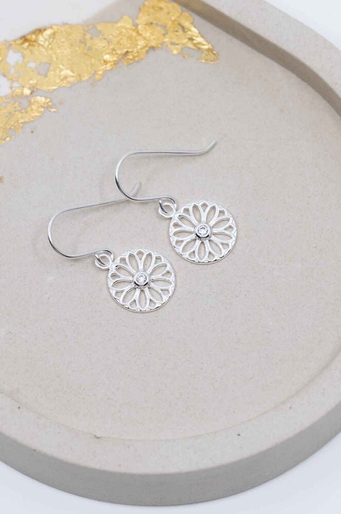 Ohrringe Silber // Ohrhänger Blumenohrringe Geschenk Freundin von CataleaJewelry