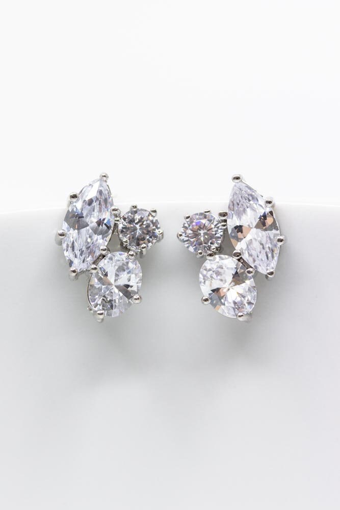 Ohrringe Silber Brautschmuck Hochzeitsschmuck Ohrstecker Kristall von CataleaJewelry