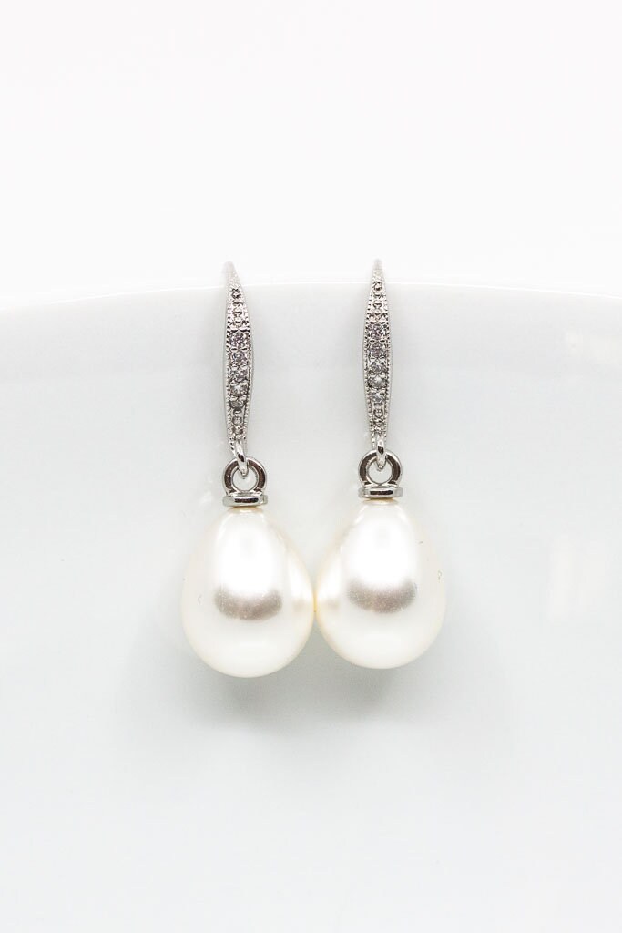 Ohrringe Silber Perlen Tropfen Hochzeitsschmuck von CataleaJewelry