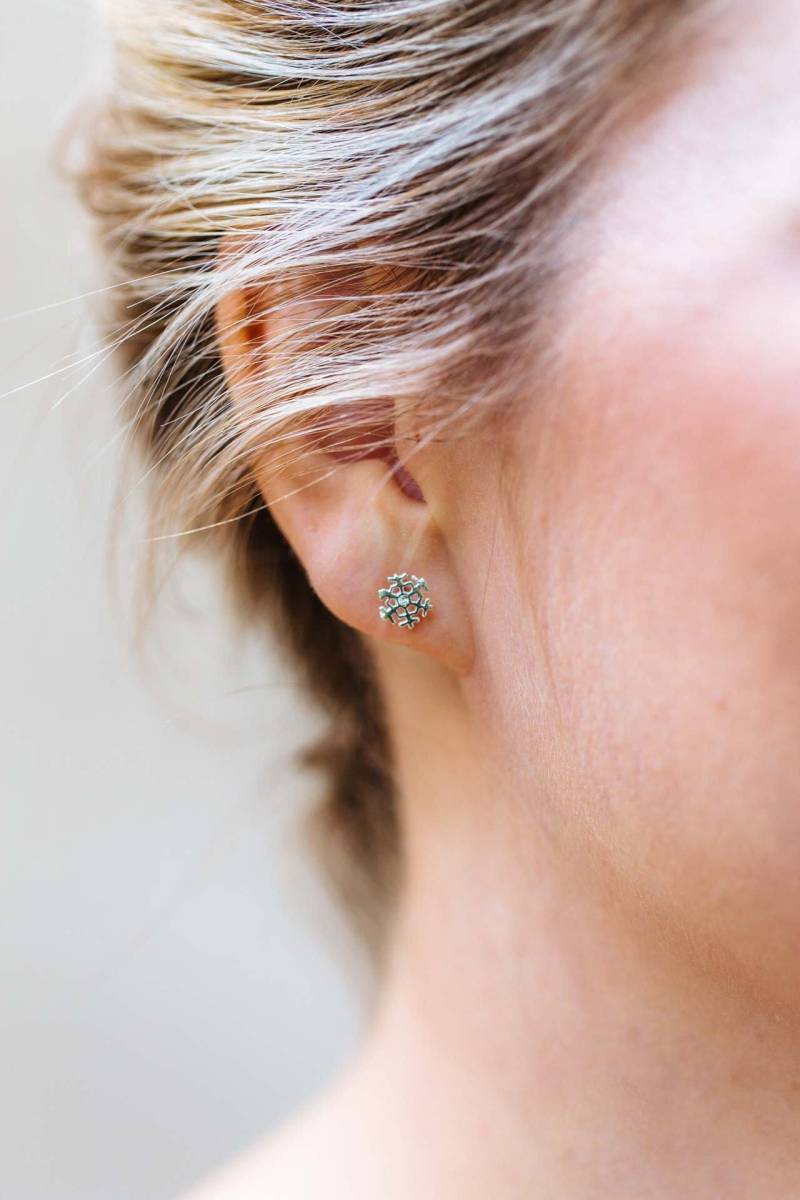 Ohrringe Silber Schneeflocke Kristall, Ohrstecker Schneeflocken, Silberohrringe von CataleaJewelry