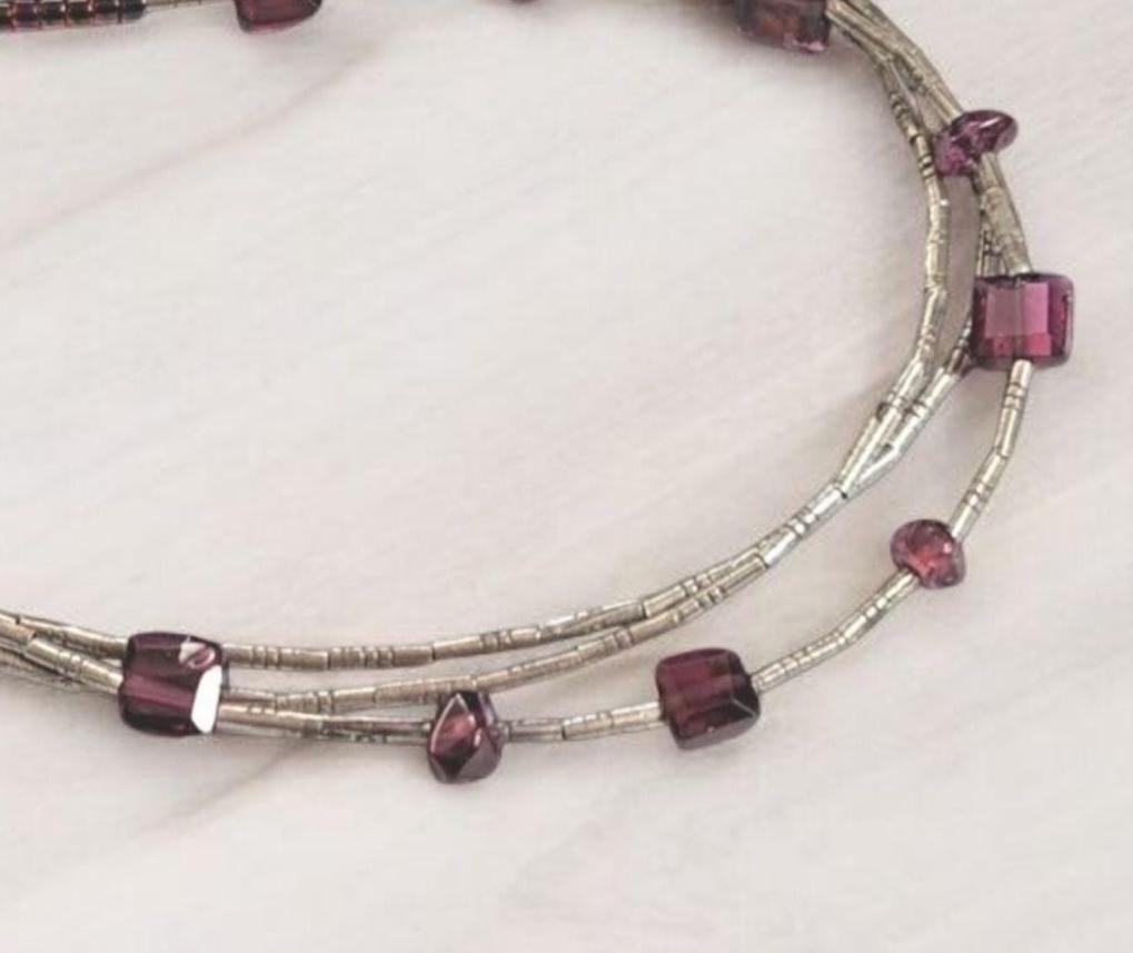 Feines 3 Strang Silber Thai Armband Mit Facettierten Granat Edelsteinen, Quadrat Und Nugget, Januar Geburtsstein Feines 3 Strang Silber Thai Armband Mit Facettierten Granat Edelsteinen, Quadrat Und Nugget, Januar Geburtsstein von CatalinaInspired