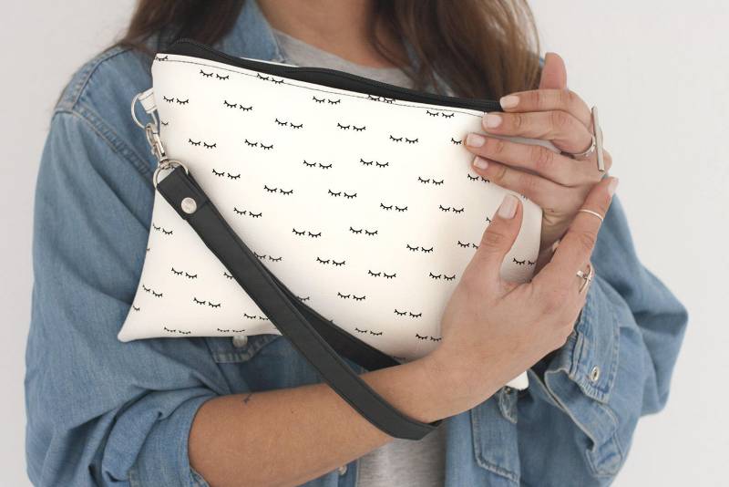 Frauen Tasche Minimalistisch - Ananas Druck Jeden Tag Vegan Kupplung Brieftasche Trending Jetzt Sommer Fall Wimpern Kupplung Frauen Tasche Minimalistisch - Ananas Druck Jeden Tag Vegan Kupplung Brieftasche Trending Jetzt Sommer Fall Wimpern Kupplung von CatandCloud