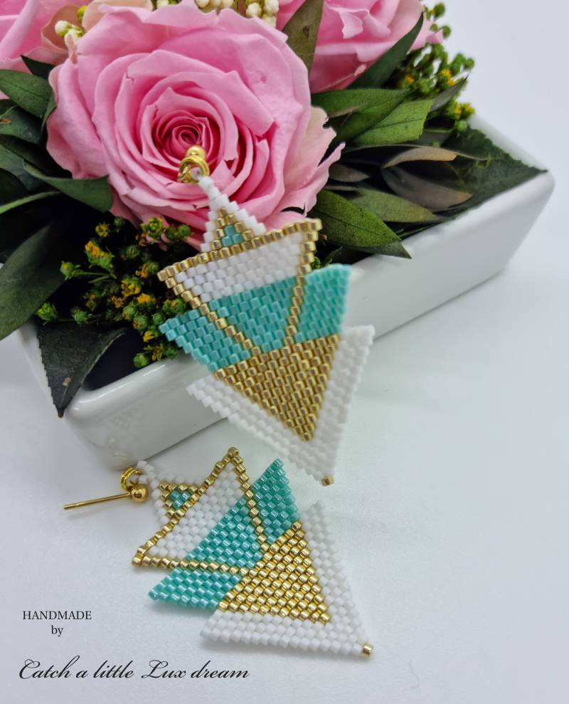 Brick-stitch Earrings Geometric Triangles Brick-stitch Earrings Geometric Triangles von CatchALittleLuxDream