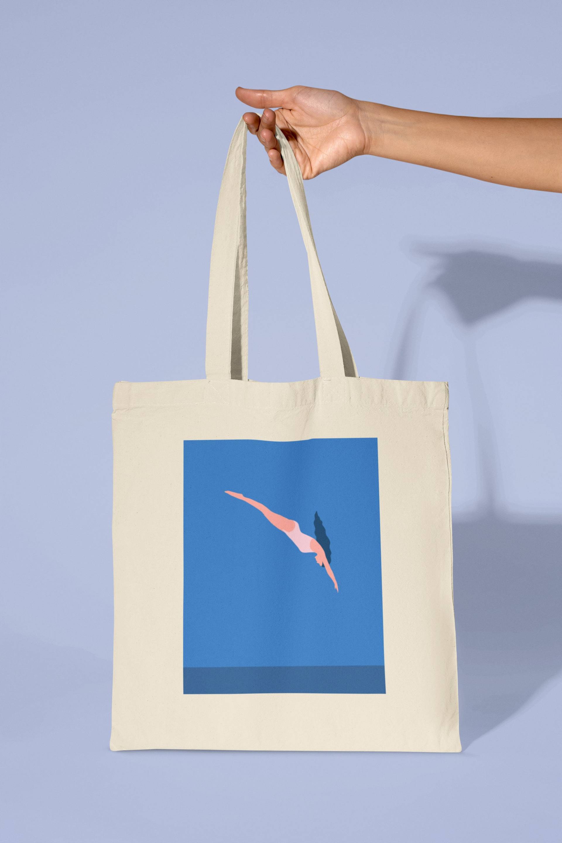 Handbedruckter Bio-Jutebeutel „Schwimmerinn" Stoffbeutel Aus Biobaumwolle Als Einkaufsbeutel Tasche Oder Geschenk Für Freundin Freund von CaterinaMariaAtelier