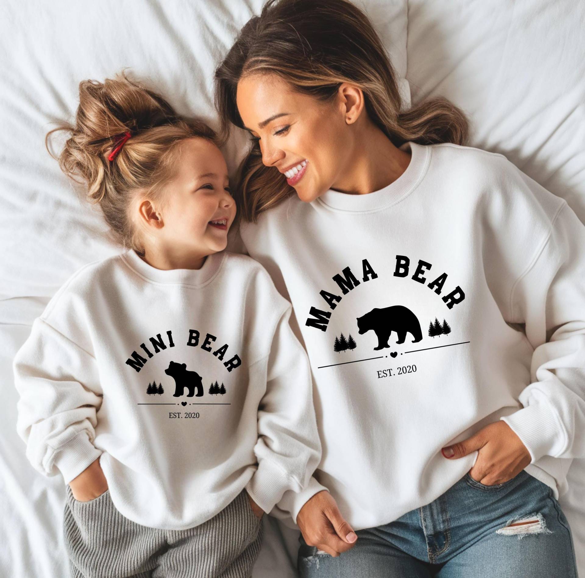 Custom Mama Mini Bear Sweatshirt, Mommy & Me Outfits, Matching Outfit von CathaleyaDesign