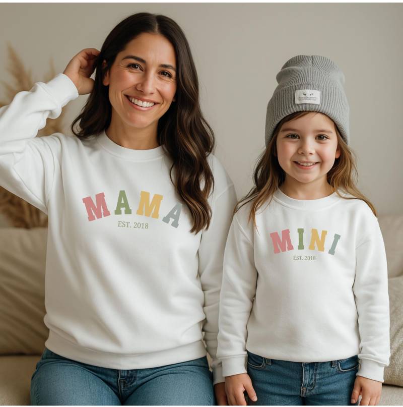 Mama & Mini Sweatshirt Mommy Me Outfit Matching Mom Daughter Sweater Custom von CathaleyaDesign