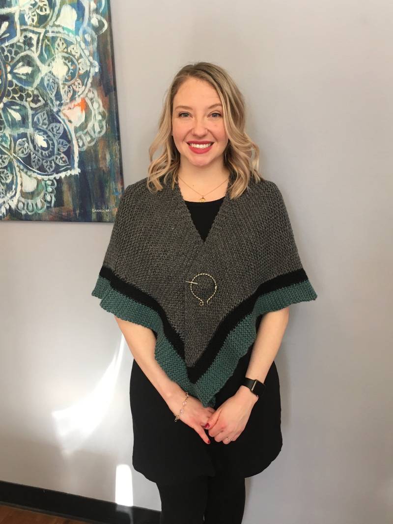 Intarsien Streifen Dreieckstuch Aus Wolle Gestrickt von CathyAnnKnits