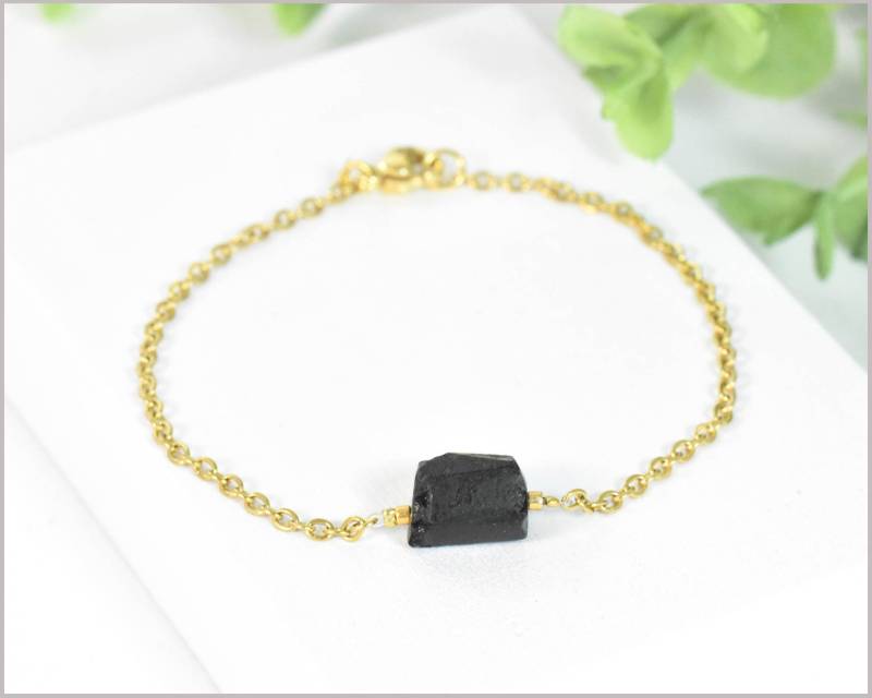 Schwarzer Turmalin Edelsteinarmband Mit Edelstahl von CathyThicaNamaste
