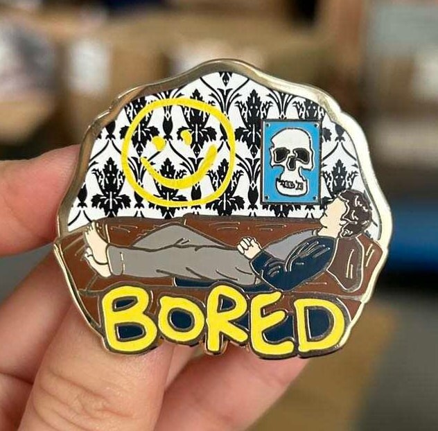 Sherlock Enamel Pin - "Bored" Sherlock Enamel Pin - "Bored" von CathysArtPalace