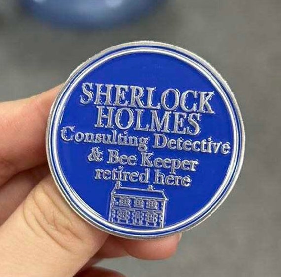 Sherlock Enamel Pin - "East Dean Plaque" von CathysArtPalace