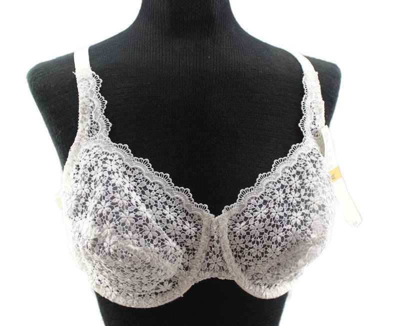 Vintage Weiße Spitze Unterdraht Bh 40C 1970 Neu Mit Tags Playtex Vintage Weiße Spitze Unterdraht Bh 40C 1970 Neu Mit Tags Playtex von CathysSeconds